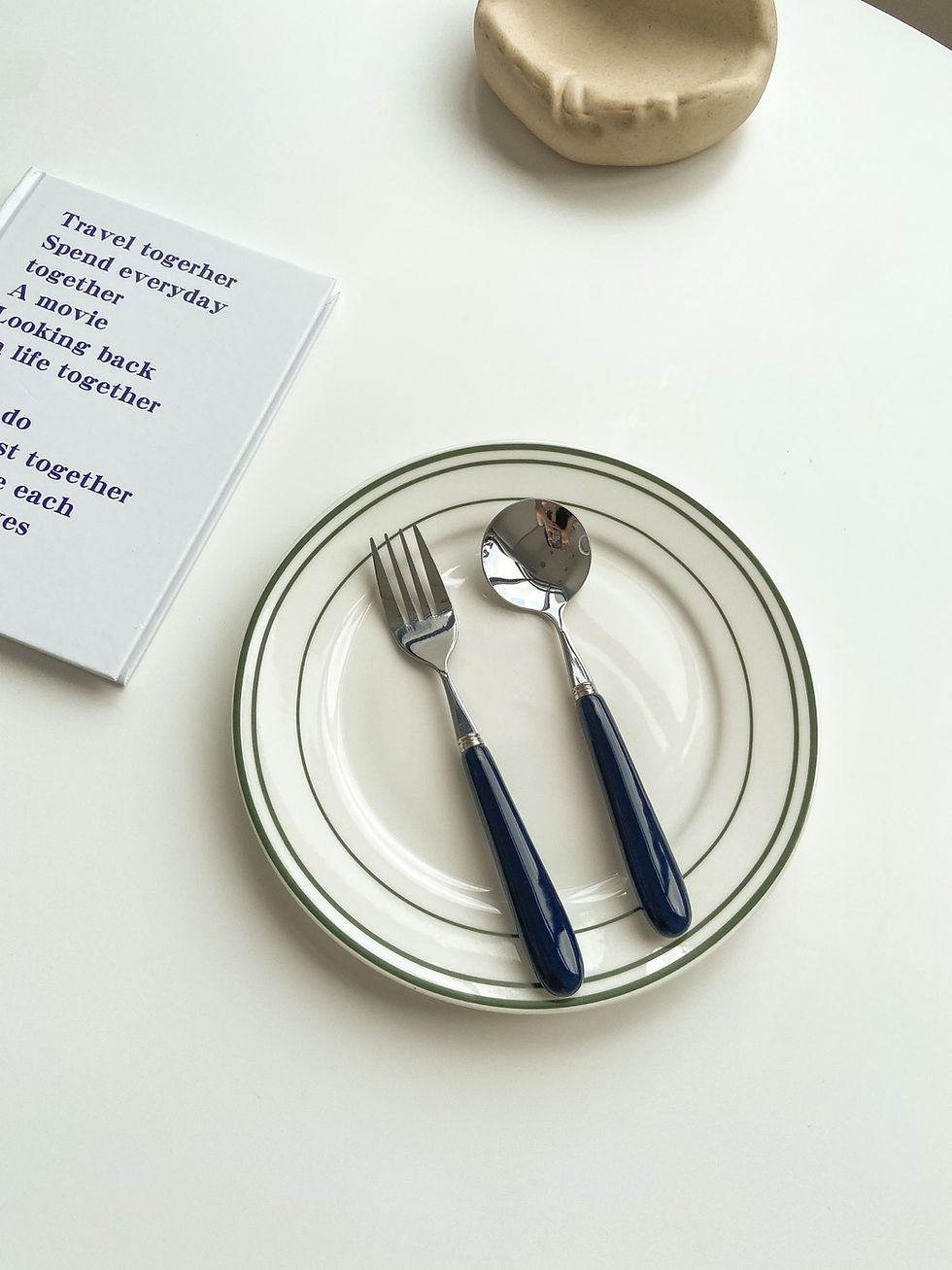 Thumbnail: Kenji Dessert Cutlery Set
