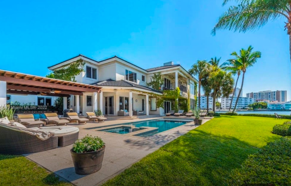 Riverwalk Mansion | Fort Lauderdale - 38,844 SF & 7 Beds & 9.5 Baths