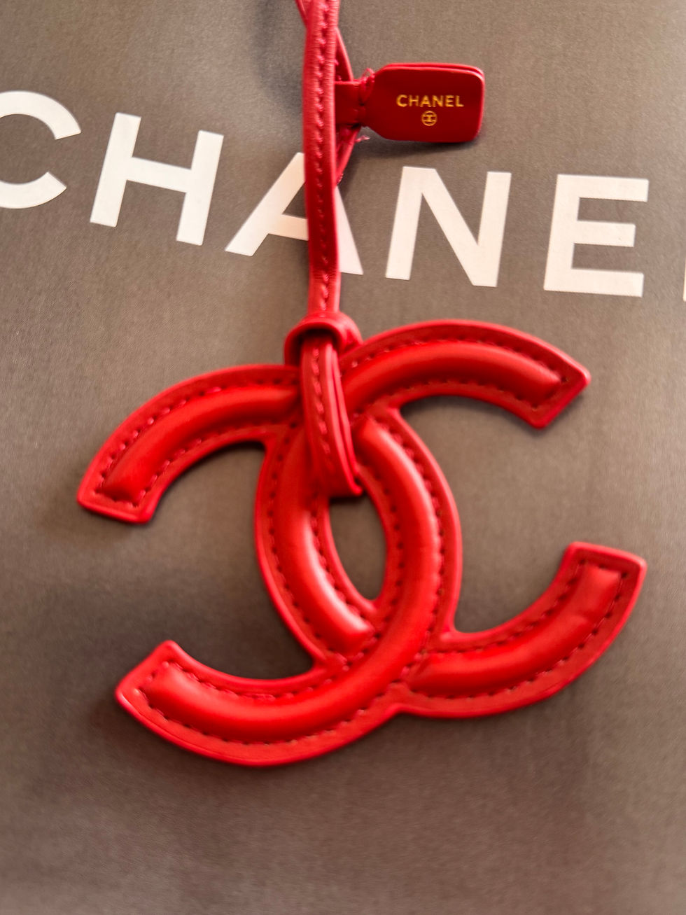 Thumbnail: Ch*nel bag charm deep Red 