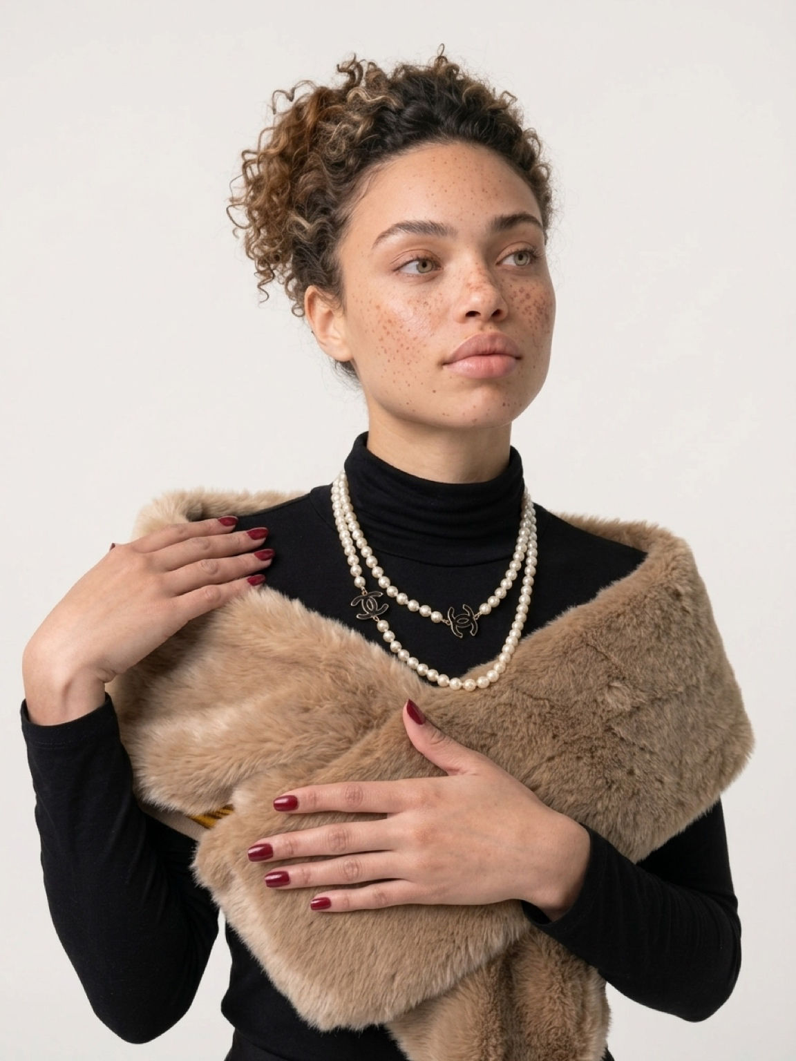 Ch*nel pearl & black logo necklace 
