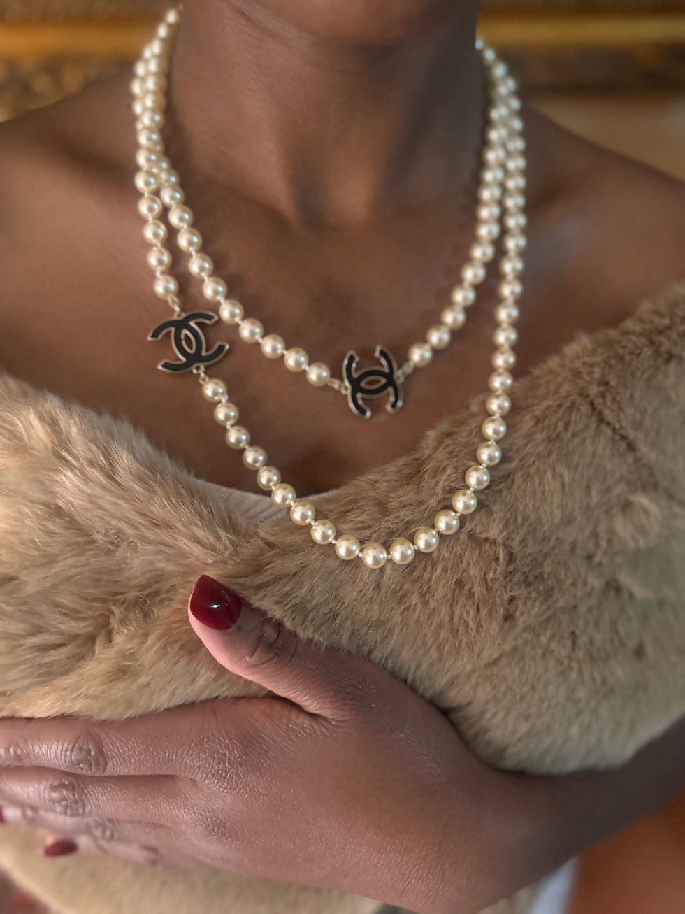 Thumbnail: Ch*nel pearl & black logo necklace 