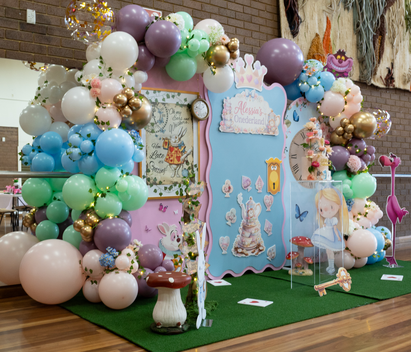 Party Pop Kids custom backdrop and balloon garland