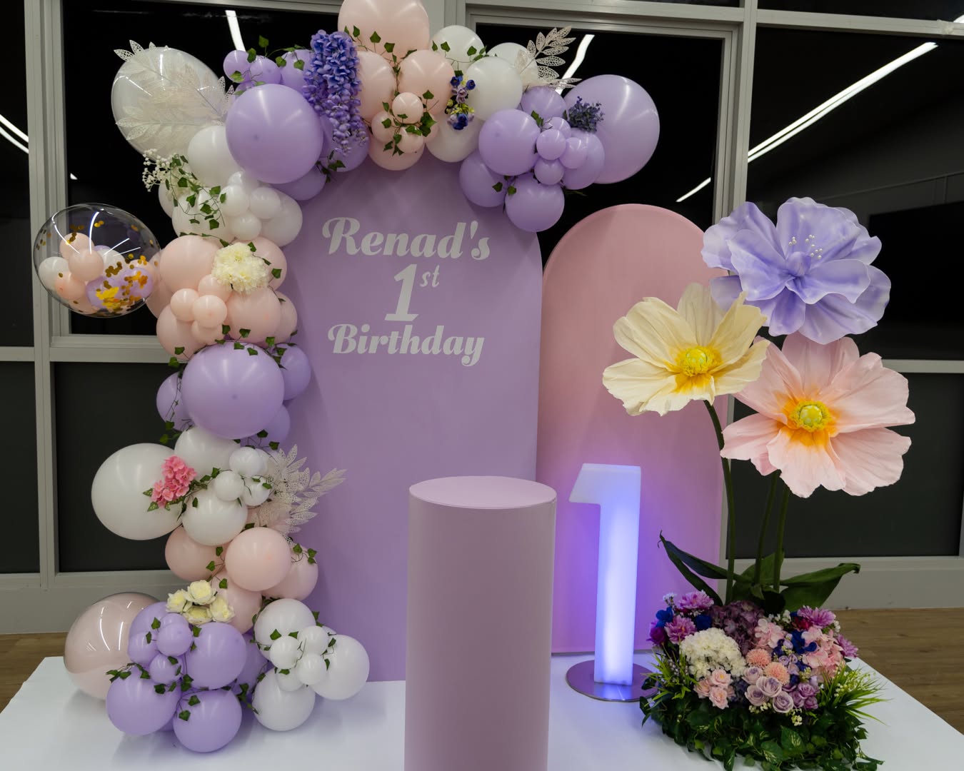 Party Pop Kids celebration with custom props and balloons