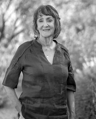 Jo Wakelin (1)_edited.jpg