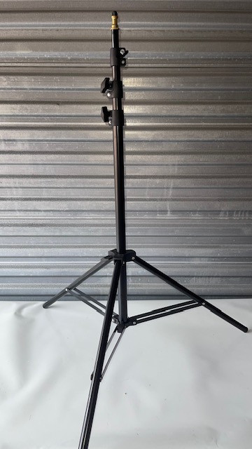 Thumbnail: (10) Bulk Tripods