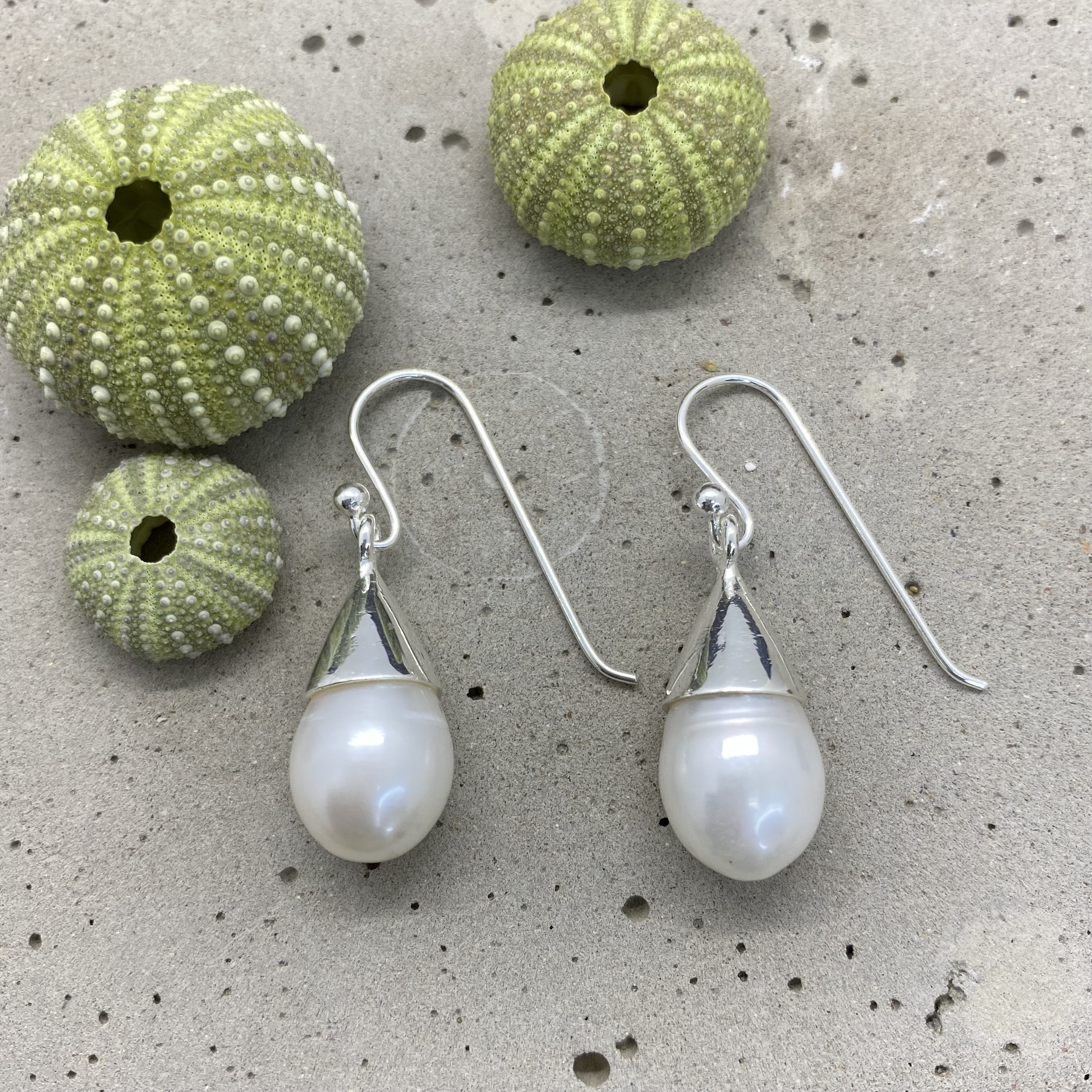 Charlize Pearl Earrings