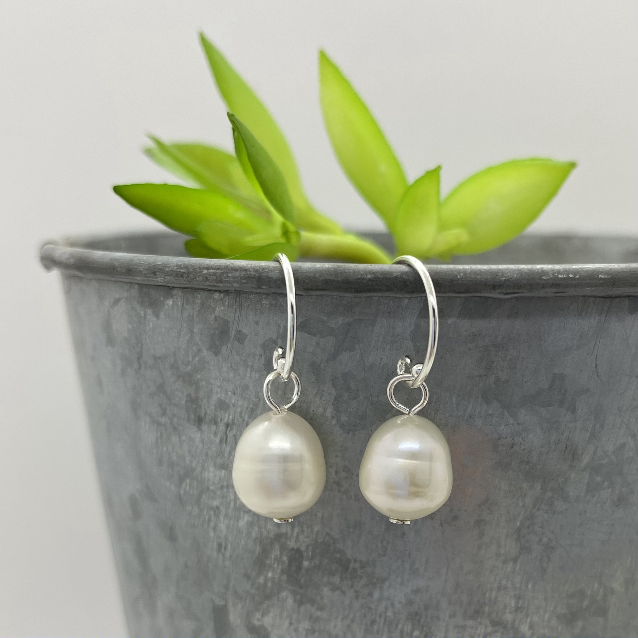 Stephanie Pearl Earrings