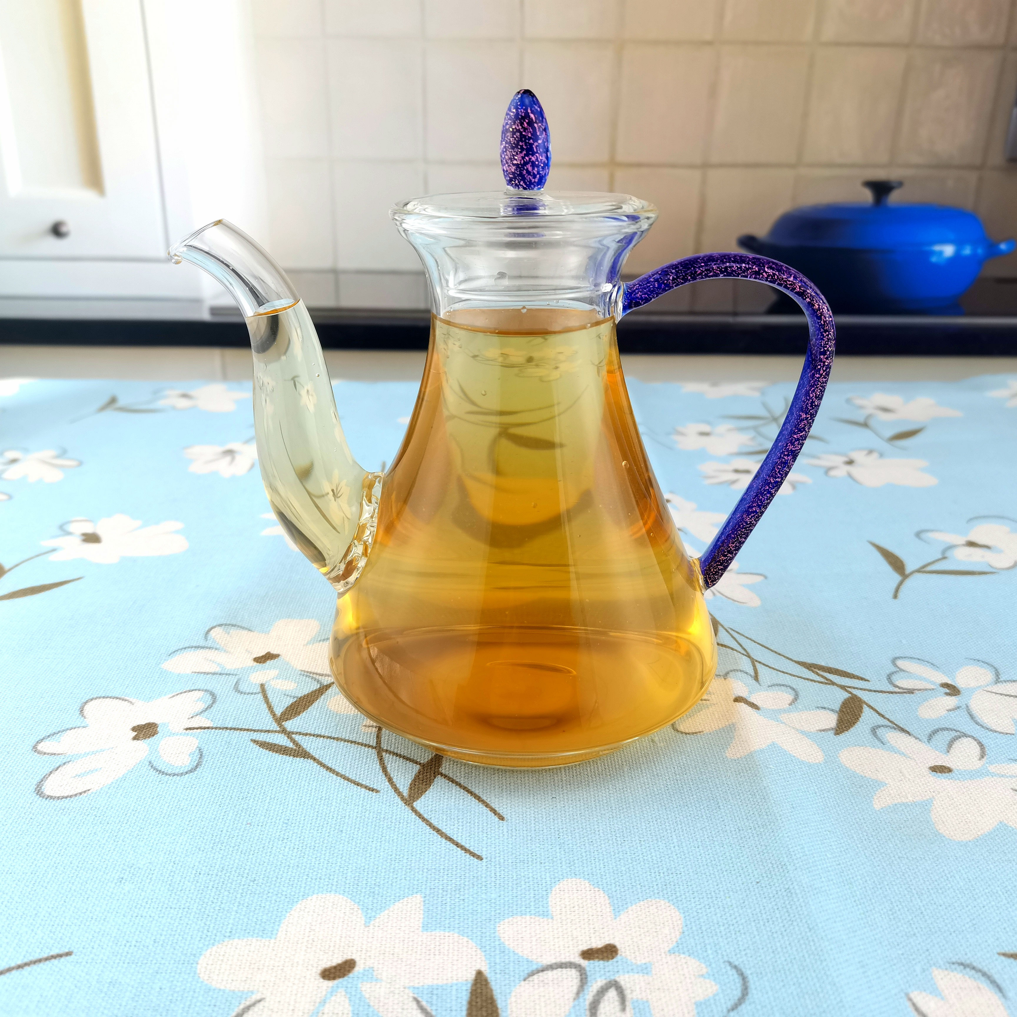 Thermal  glass Tea pot with colored handle