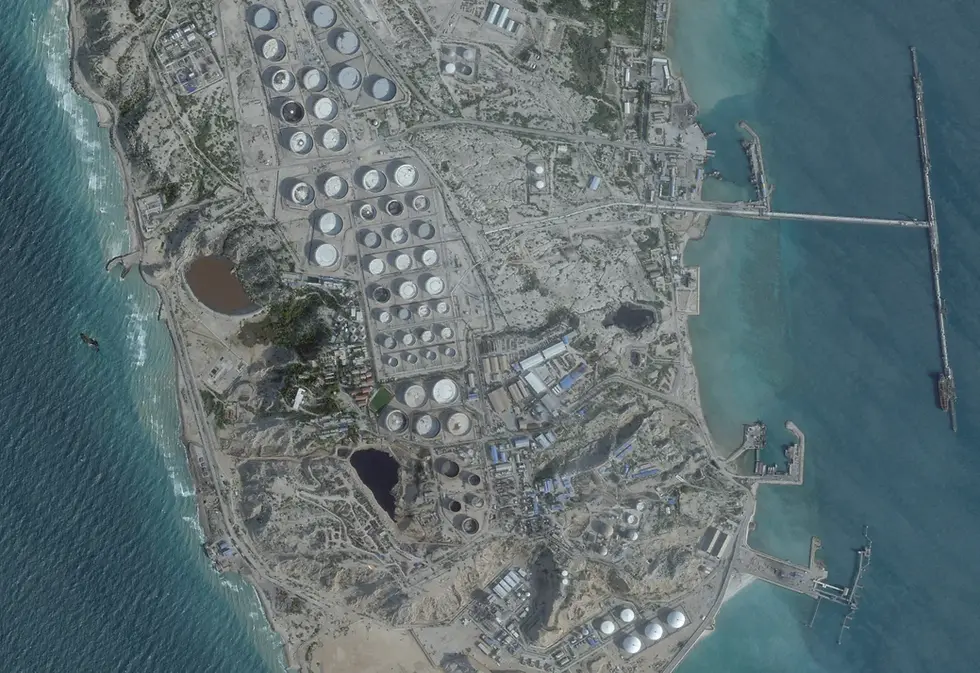 Trump Threatens U.S. Action Against Kharg Island and Iranian Oil Infrastructure