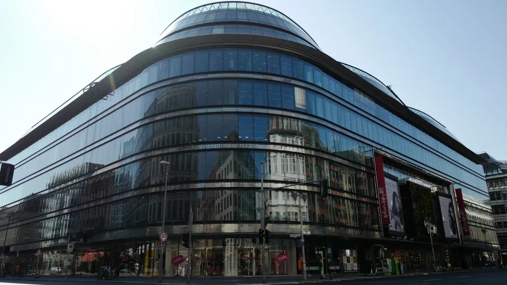 Galeries Lafayette To Shutter Berlin Store