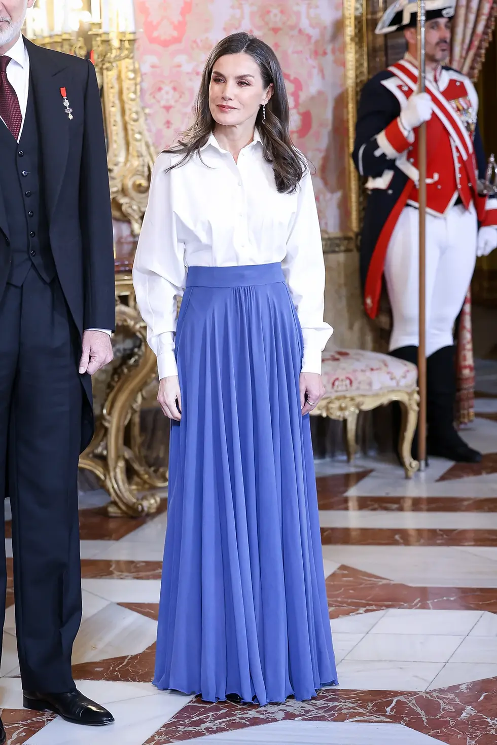 Queen Letizia’s Daytime Elegance: A Masterclass in Modern Tradition