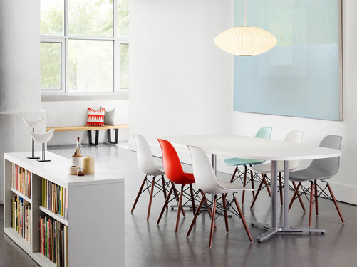 ig_prd_ovw_eames_molded_plastic_chairs_0