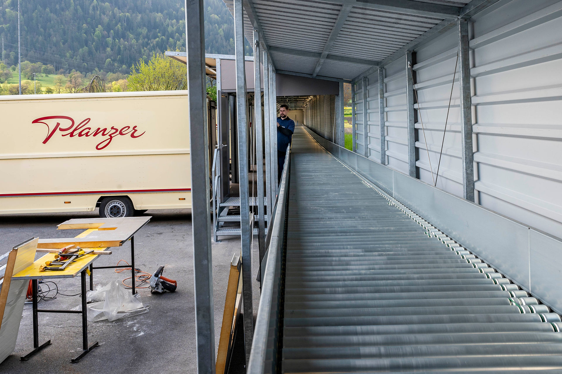 Verladestationen Planzer Paketservice