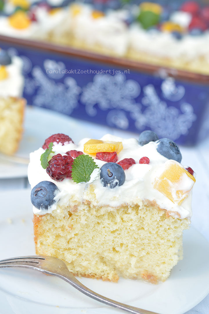 Tres leches cake met drie soorten melk