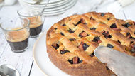 Kersen-appeltaart met amandelspijs