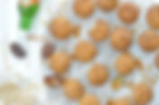 Dadelkoekjes met sesamvulling