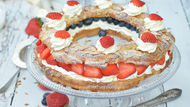 Soezenring oftewel Paris Brest met aardbeien
