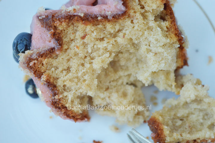 Aardbeien karnemelk Bundt cake