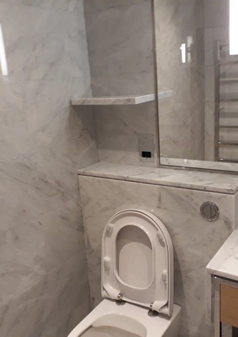 Luxury bathroom decorator london