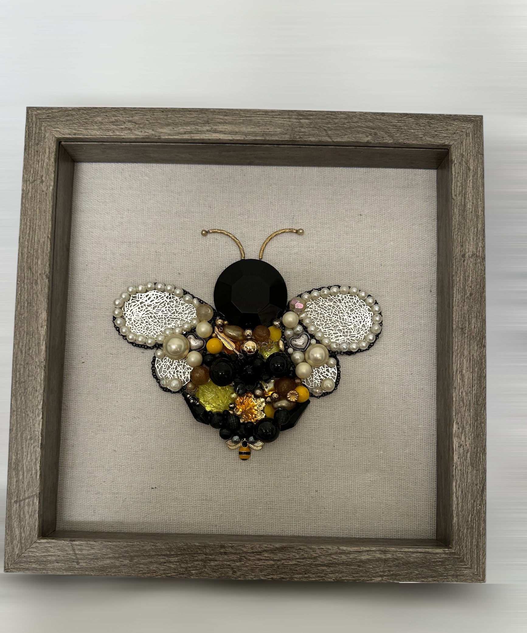 honey bee shadow box