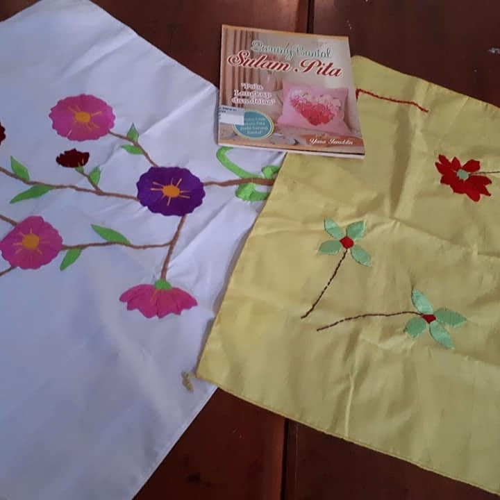 Prakarya Siswa menyulam