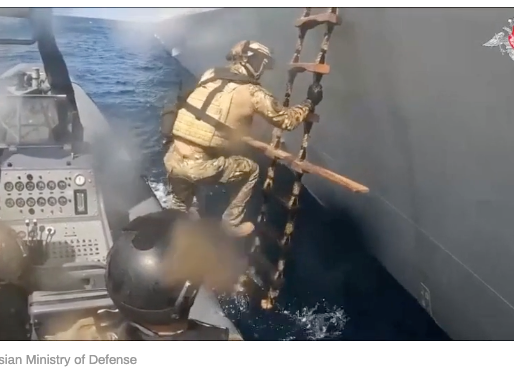 Russia and Egypt hold joint naval drills (VIDEO)