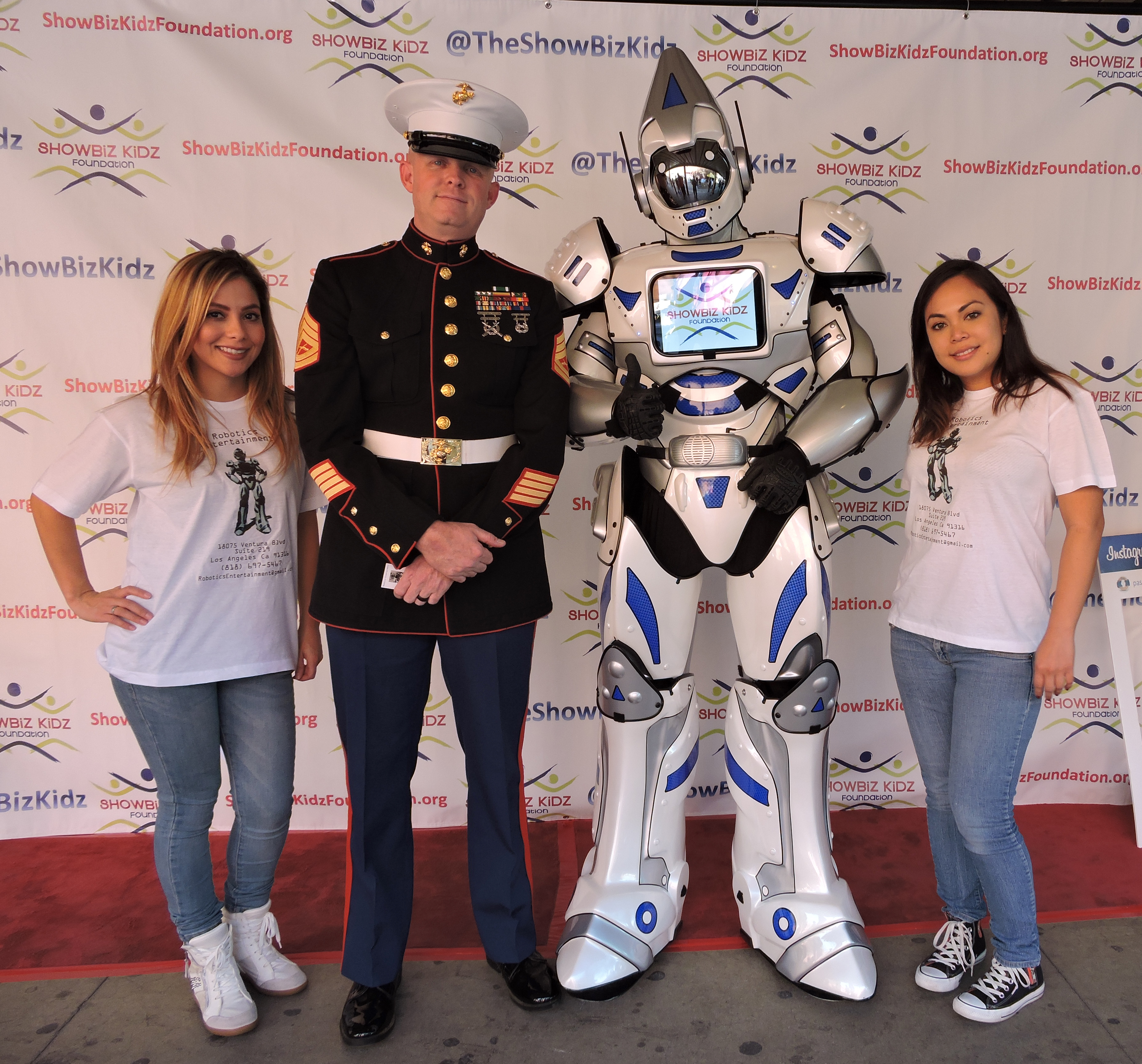 Robot entertainment. Robot entertainment