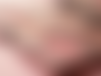 Effortless Beauty: Mastering the No-Makeup Makeup Look with Monochromatic Techniques