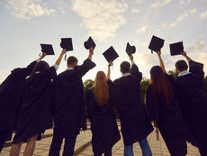 How to Choose a University Based on Graduate Earnings Data