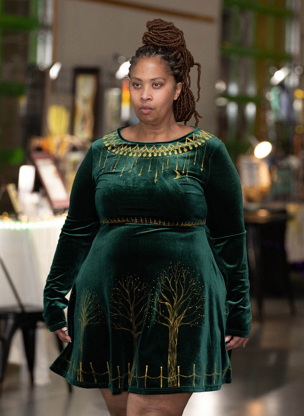 Thumbnail: Festive Green and Gold Velvet Dress