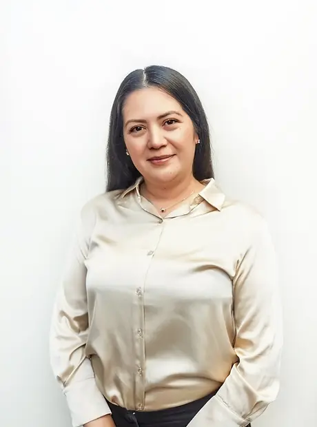 5-Adriana.webp