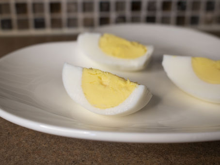 Oeufs cuits durs pour un bébé DME