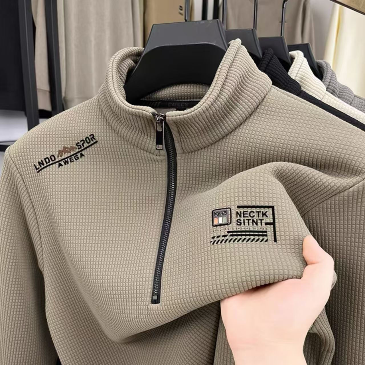 Men's long-sleeved thermal shirt with a high collar and thick fleece lining.
