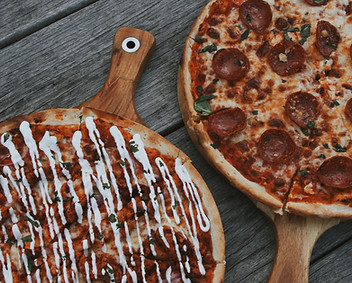 2 pizzas