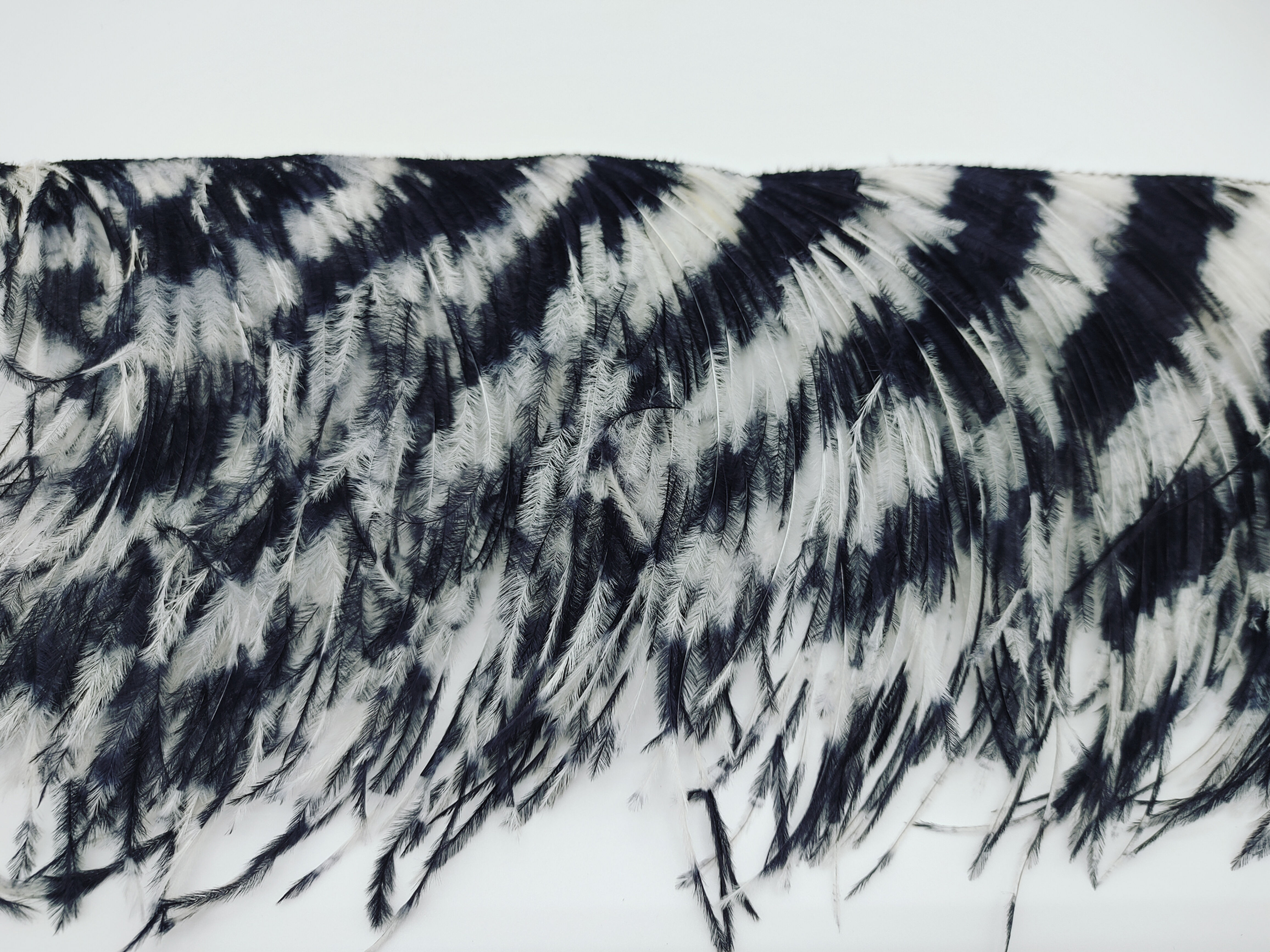 Ostrich Fringe 2ply Tie-Dye Black/White