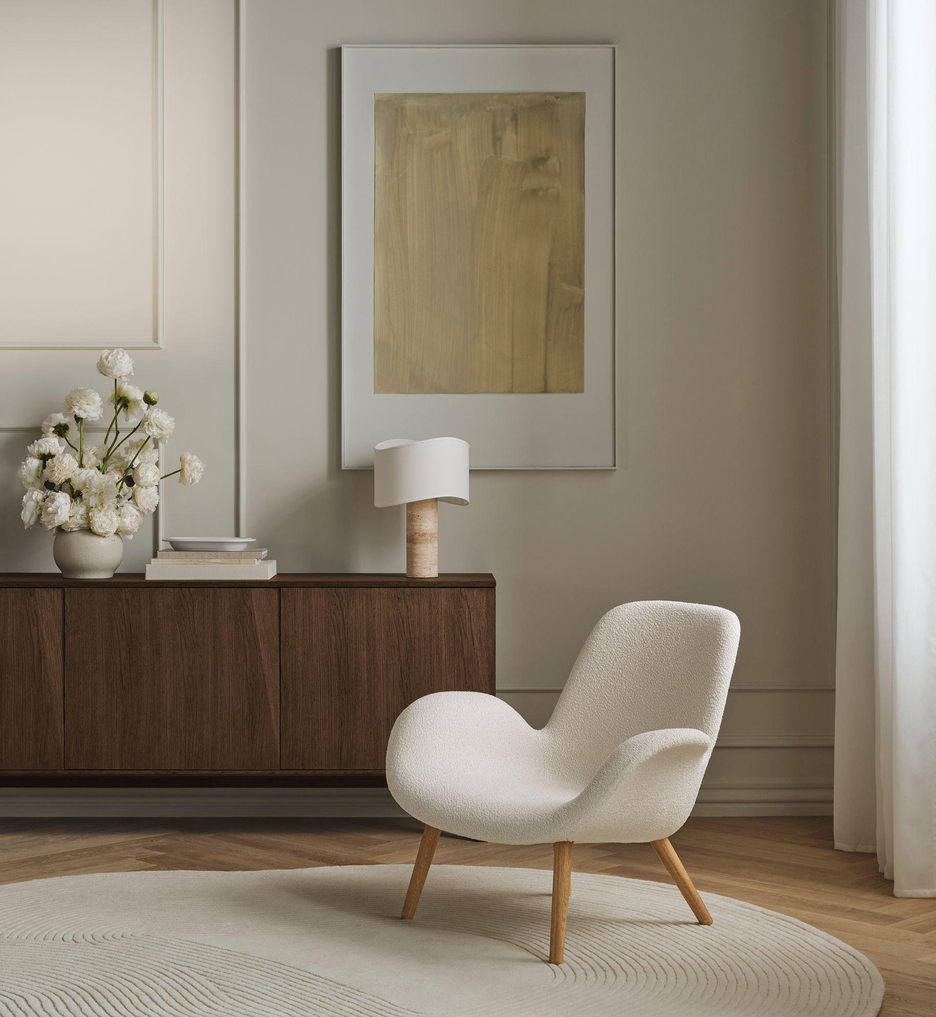 Seed Armchair w. wooden Legs