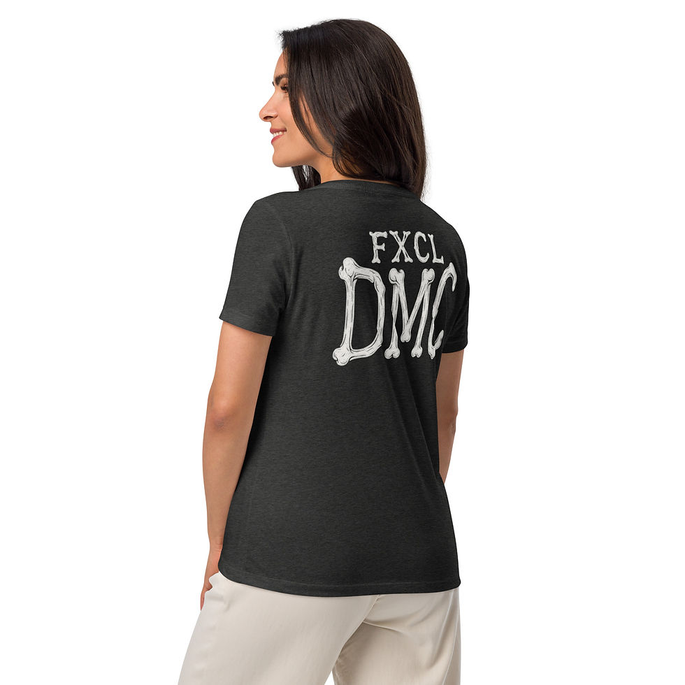 Thumbnail: Women’s relaxed v-neck t-shirt