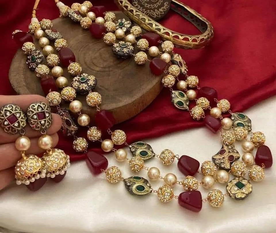 Thumbnail: Necklace