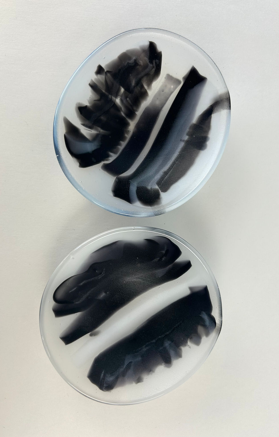 Thumbnail: Black and White Wobble Bowls