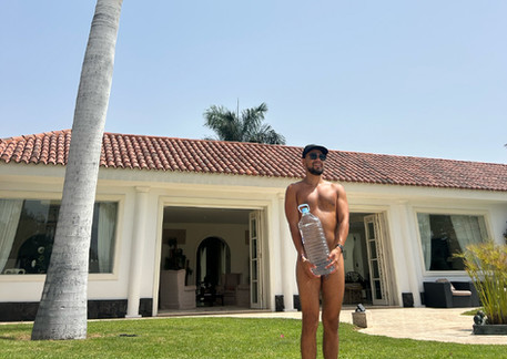 Everything to Sea, exclusive gay weeks in private villas