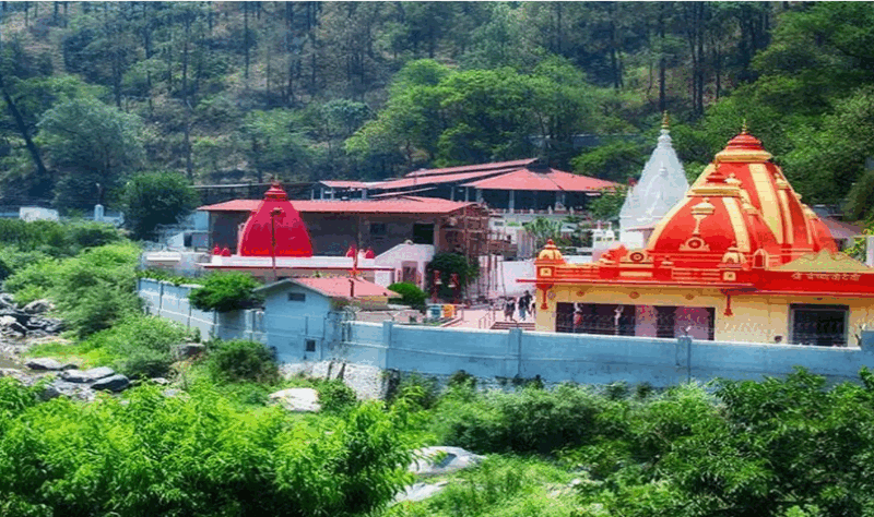 Kainchi_dham