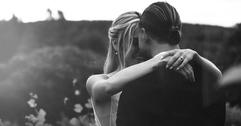 outdoor wedding couple Montreal Quebec