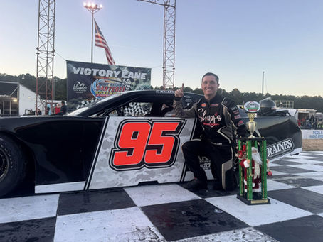 Cody Kelley dominates at Carteret to win Christmas Clash