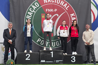 Povoense Beatriz Meleiro é bi-campeã nacional de karaté