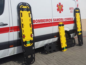 Despiste fere cinco bombeiros em Samora Correia