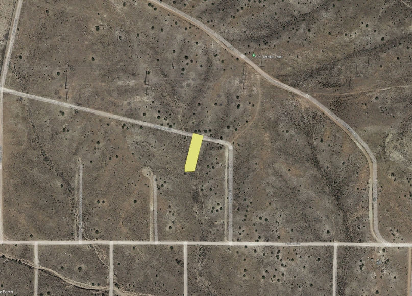Miniatura: Phenomenal 0.55 Acre For Sale In A Prime Location! Call now!