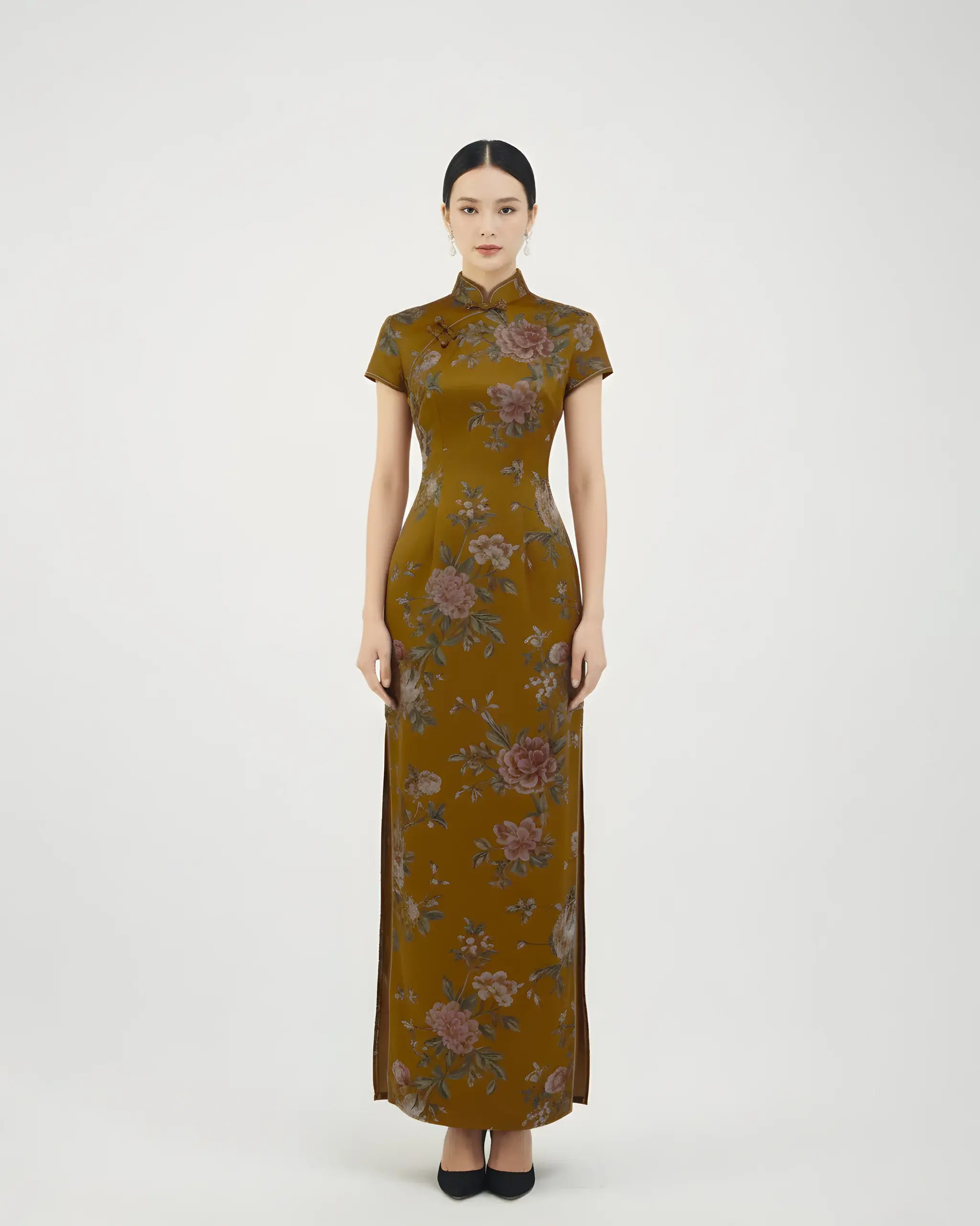 Xiangyunsha Peony Qipao 香雲紗牡丹旗袍