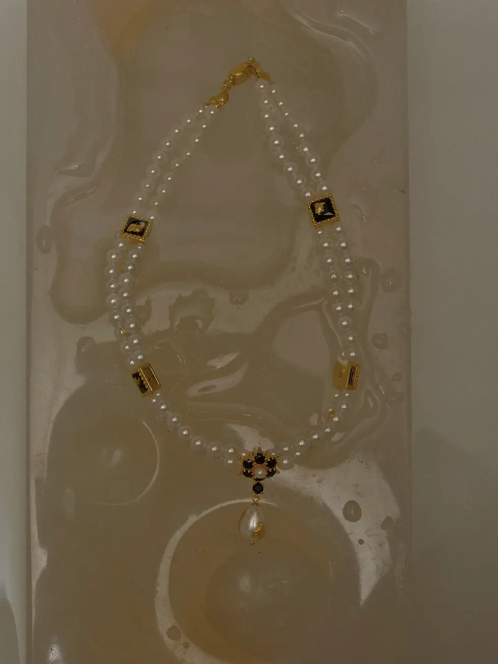 Thumbnail: BLACK ZIRCON FLORAL DOUBLE CHOKER (GOLD)