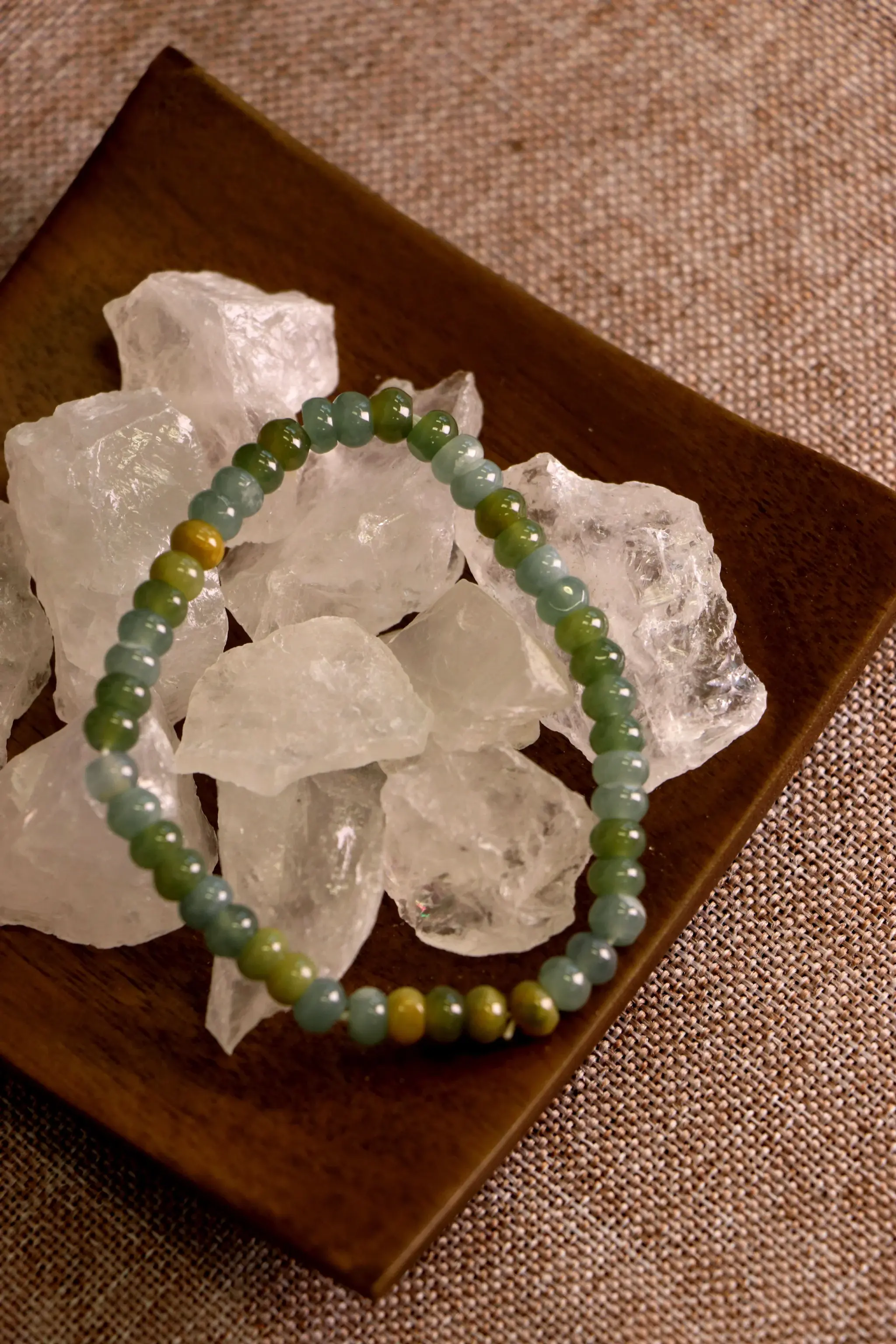Verdant Jade Harmony Bracelet 綠玉清寧手串