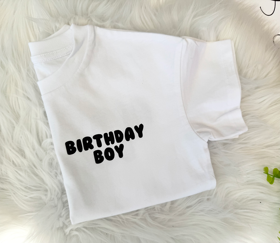 Thumbnail: In my birthday Era tee